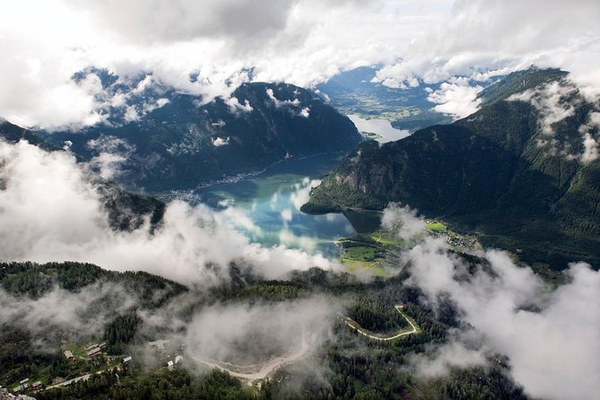 Hallstatt Guided Day Trip from Vienna With Boat Ride Option - The highway coffee breaks: comfort stops that actually matter on a long day