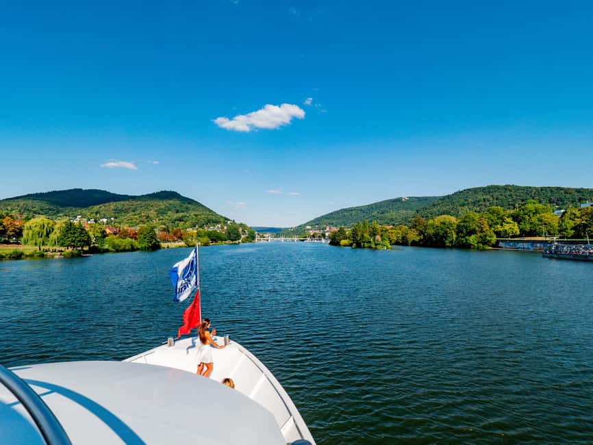 Heidelberg: Neckar River Sightseeing Boat Tour with Drink - Wielblinger Wehrsteg Turnaround and the Town Hall Pass-By