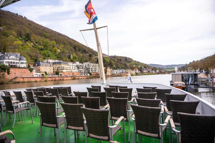 Heidelberg: Neckar River Sightseeing Boat Tour with Drink - Comfort, Timing, and Photo Tips From the Top Deck