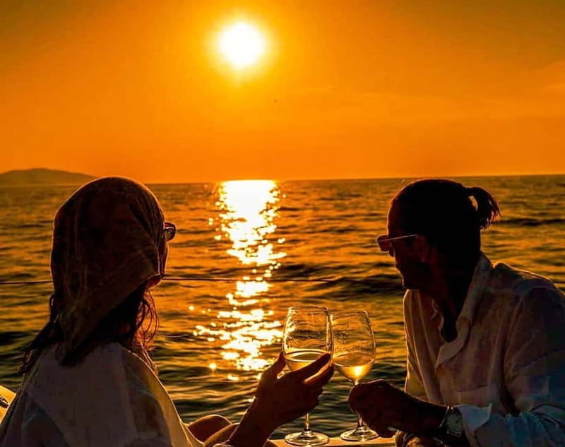 Heraklion: Dia Island Sunset Boat Tour with Dinner - Key Things I’d Be Looking For