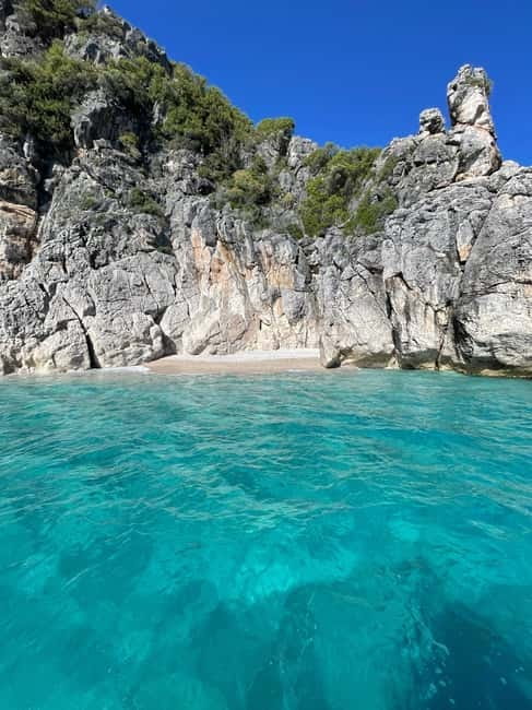 Himara: Albanian Riviera Boat Tour with Swimming stops - Turtle’s Cave and the Secret Cave: the short snorkel window that starts the day right
