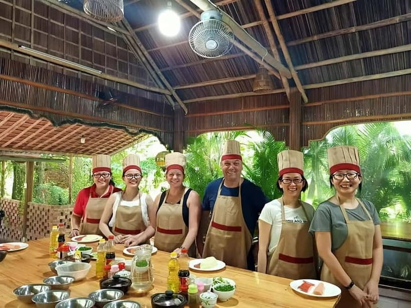 Hoi An/Da Nang: Market Tour, Boat Ride, and Cooking Class - Key takeaways before you go