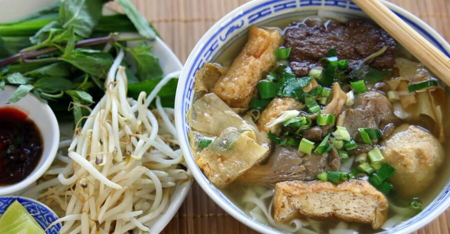 Hoi An/Da Nang: Vegetarian Cooking Class & Basket Boat Ride - Getting to Cam Thanh: pickup timing from Hoi An and Da Nang