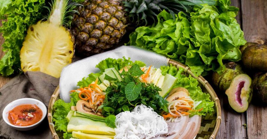 Hoi An: Evening Food Tour with 7 Tastings and Boat Trip - Should you book this Hoi An evening food tour?