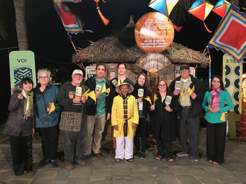 Hoi An: Evening Food Tour with 7 Tastings and Boat Trip - The river moment: lantern boat trip on the Hoai River