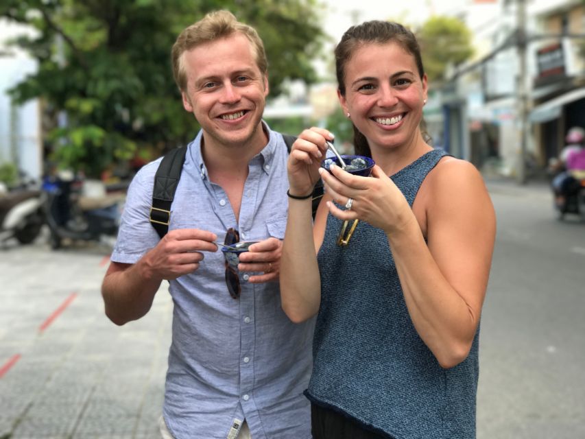 Hoi An: Evening Food Tour with 7 Tastings and Boat Trip - Small drawbacks to keep in mind