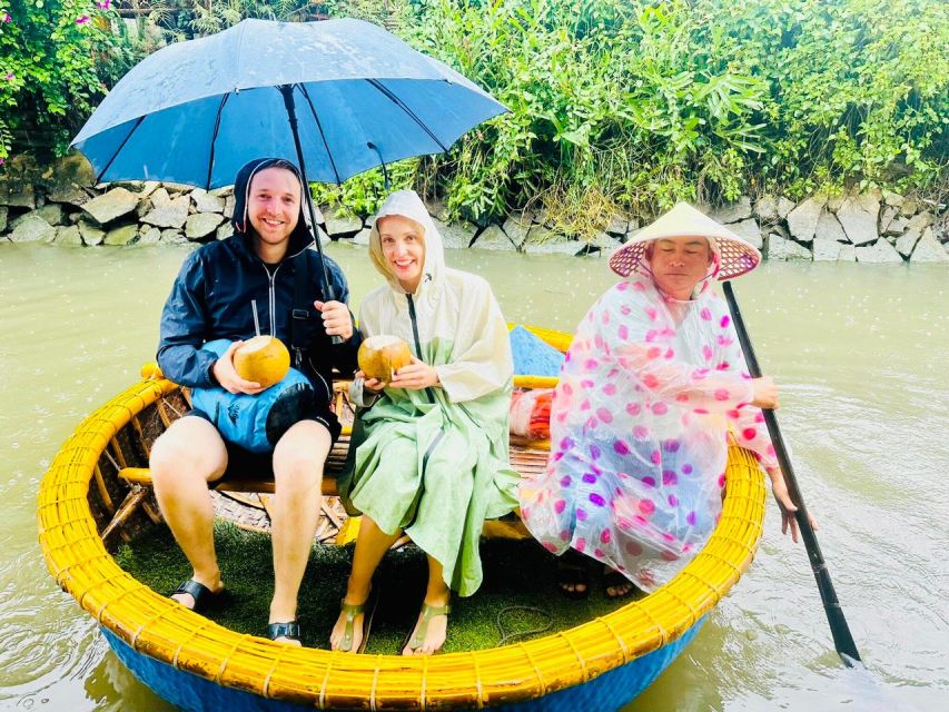 Hoi An: Hoi An Basket Boat Ride in Water Coconut Forest - On the Thu Bon River: what the basket boat feels like