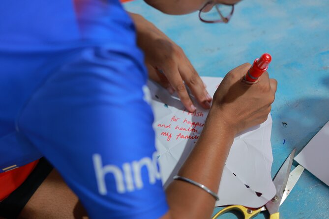 Hoi An Lantern Making Class with Lantern Boat Trip - What to bring and how to enjoy the mess (without ruining your day)