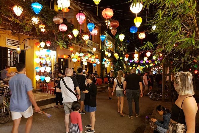 Hoi An Night Market with Hoi an walking Tour , Colourful Lanterns, Boat Ride - The lantern walk and Hoi An Night Market: browse with a plan