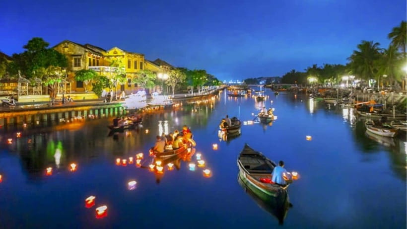 Hoi An: River Lantern Boat Experience with Free 5G eSIM - Old Town walking time: what to do with your evening after the boat