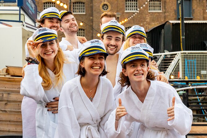 Hot Tub Boat Tour in London - London's most unique tour - Stop 2: Canary Wharf From the Water (Europe’s Financial Center)