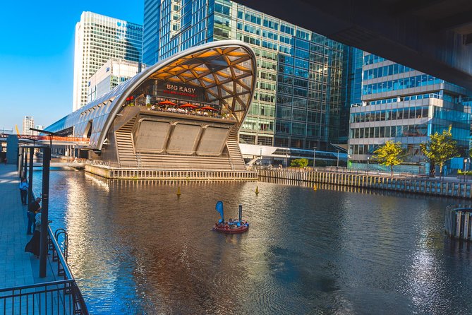 Hot Tub Boat Tour in London - London's most unique tour - Guides and the On-Board Vibe: Fun, Friendly, and In Control