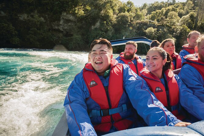 Hukafalls Jet Boat Ride in Taupo - Small group size, local guides, and how it affects the experience