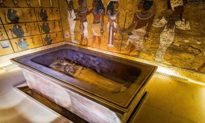 Hurghada: 2-Day Luxor Tour with Hotel, Balloon, & Boat Ride - Day 1 on the East Bank: Luxor Temple and Karnak in the same rhythm