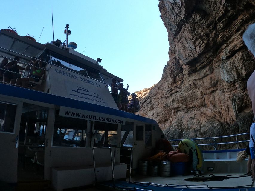 Ibiza: Boat Trip to Margaritas Islands and Aquarium Ticket - Margaritas Islands: Protected Rock Islets and a Swim If Conditions Allow