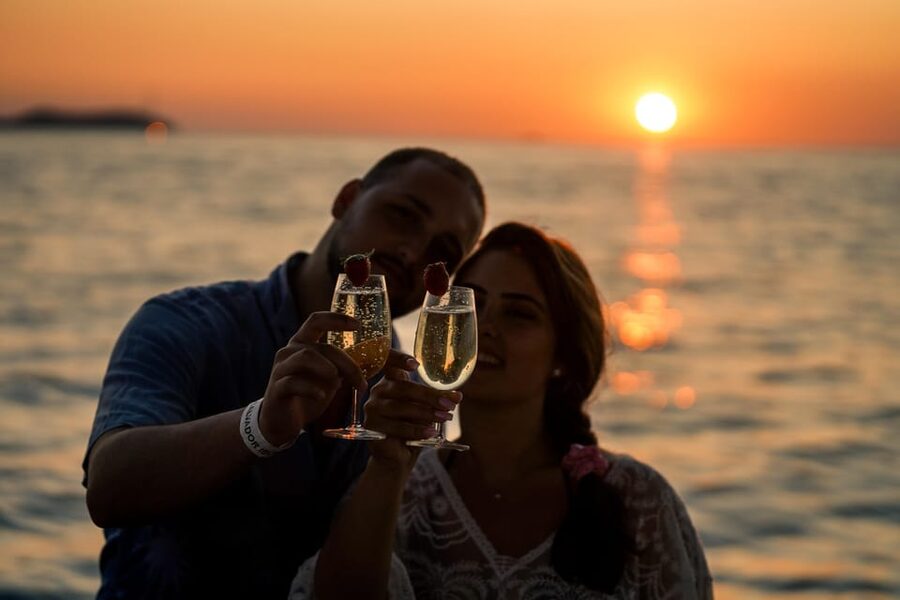 Ibiza: Secret Coves Guided Boat Tour with Open Bar and Tapas - Key highlights to know before you go