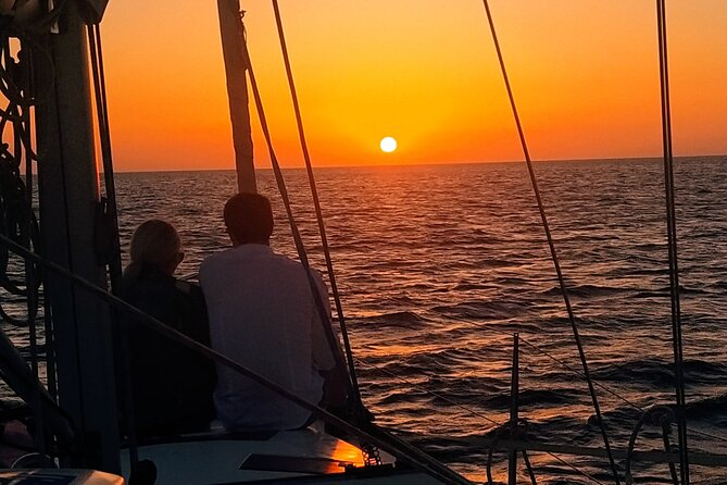 Ibiza sunset boat trip with appetizers and champagne, 6 guests - Group size and captain style: why the trip feels different