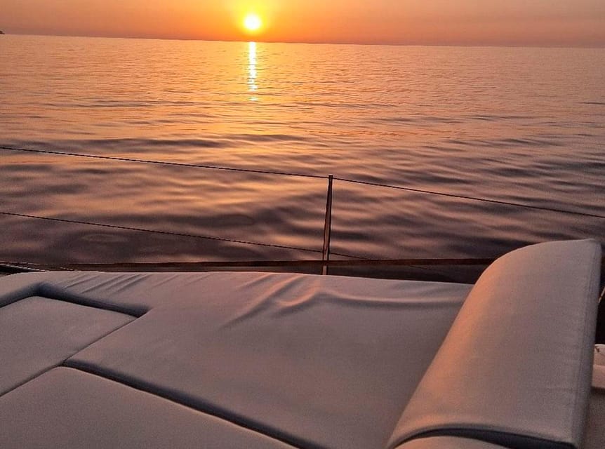 Ibiza: Sunset boat trip with appetizers, only up to 6 guests - Why San Antonio Bay Beats the Crowds for Sunset