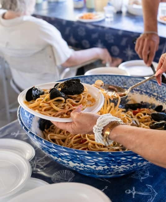 Ischia: Boat tour with swimming stops and lunch on board - Should you book it from Forio?