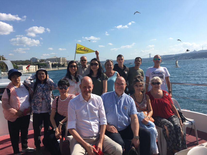 Istanbul: Bosphorus and Golden Horn Boat Tour with Guide - Price and value: why $11 can be a smart Istanbul move