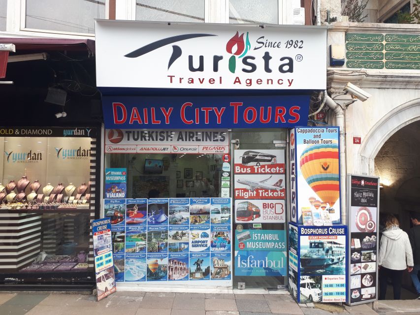 Istanbul: Bosphorus and Golden Horn Boat Tour with Guide - Onboard audio: the practical risk with loudspeakers and timing