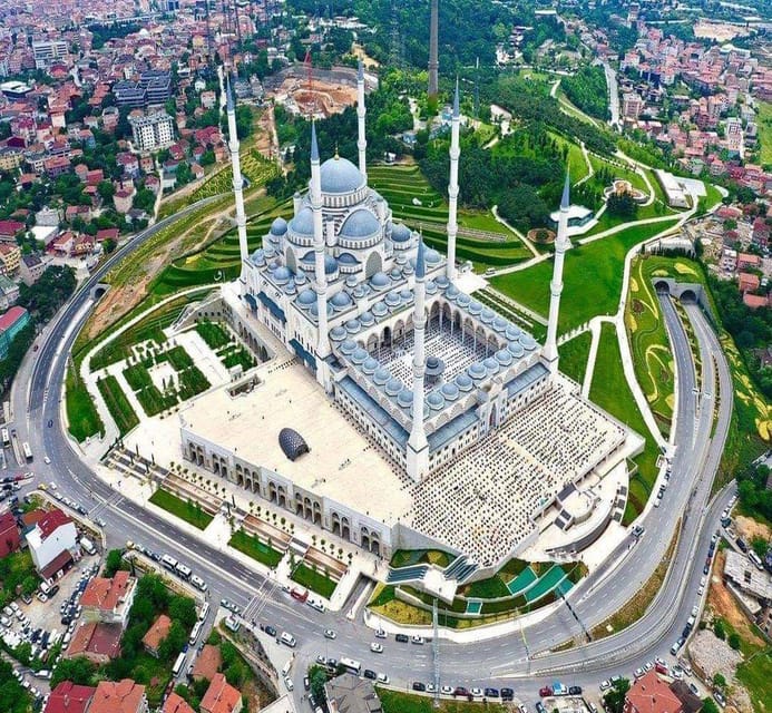 Istanbul: Full-Day 2-Sides City Tour with Lunch & Boat Tour - Lunch: how the stop keeps a long day from turning sour