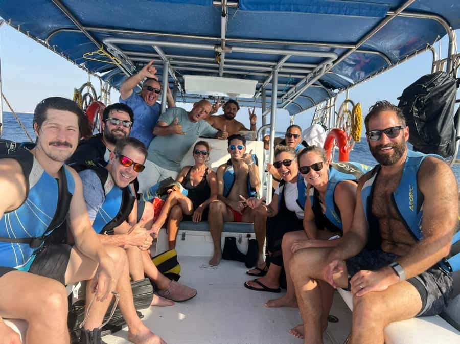 Jeddah: Bayada Leisure Boat Trip with Snorkeling - Meeting at Al-Haddad Scuba: what to bring and how to prepare