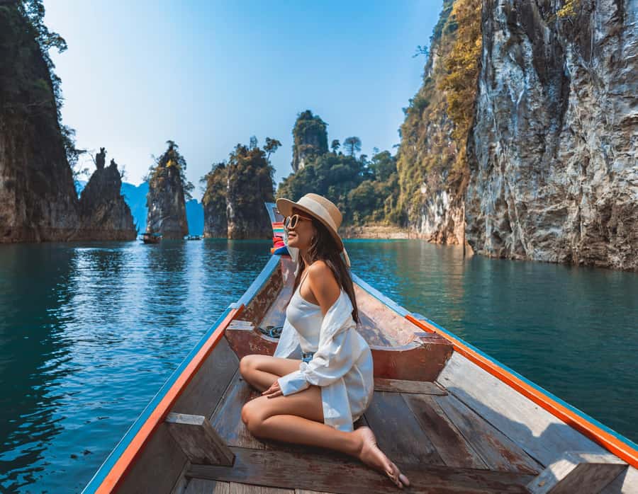 Khao Sok: Private Longtail Boat Tour at Cheow Lan Lake - Nang Prai raft house floating pier: the real relaxation window