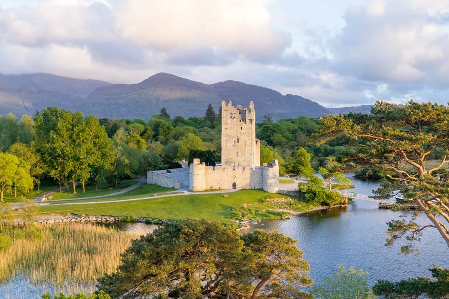 Killarney: Gap of Dunloe Pony, Trap & Traditional Boat Tour - The Gap of Dunloe by pony and trap: why this is the heart of the day