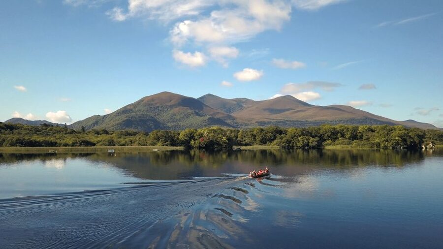 Killarney: Gap of Dunloe Walking and Boat Tour - Morning logistics: O’Connor’s Pub, check-in, and how the day starts