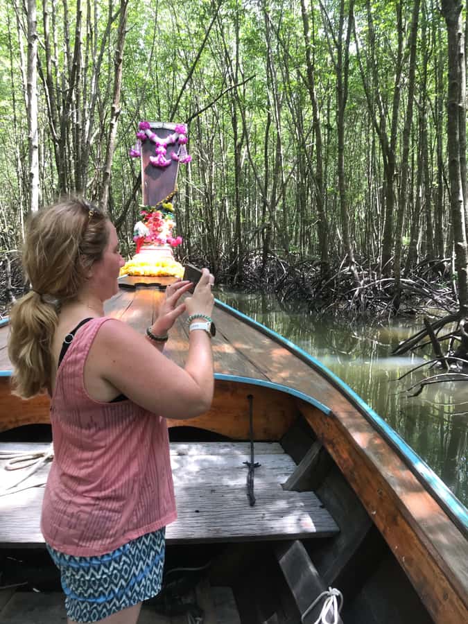 Ko Lanta: Half Day Tour Mangrove Boat Trip With Lunch - Wildlife spotting you’ll actually enjoy: mudskippers, fiddler crabs, birds