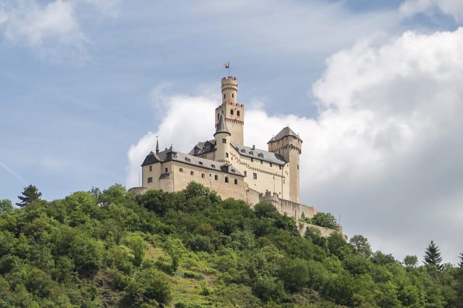 Koblenz: Rhine Valley Castles and Palaces Boat Tour - UNESCO Rhine castle country at cruising speed