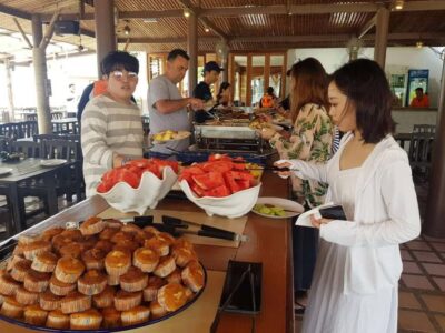 Koh Phangan: Koh Nangyuan & Koh Tao Boat Tour & Snorkeling - Koh Tao snorkeling stops: reefs, bays, and sandbar beaches