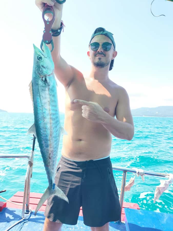 Koh Samui: Private Fishing and Snorkeling Boat Trip with BBQ - When Weather Changes the Plan: How This Trip Handles Rougher Seas