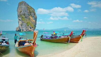Krabi: 4 Islands Snorkeling Boat Tour - Phra Nang Cave Beach: The Princess Spirit Beach Stop That Starts the Day