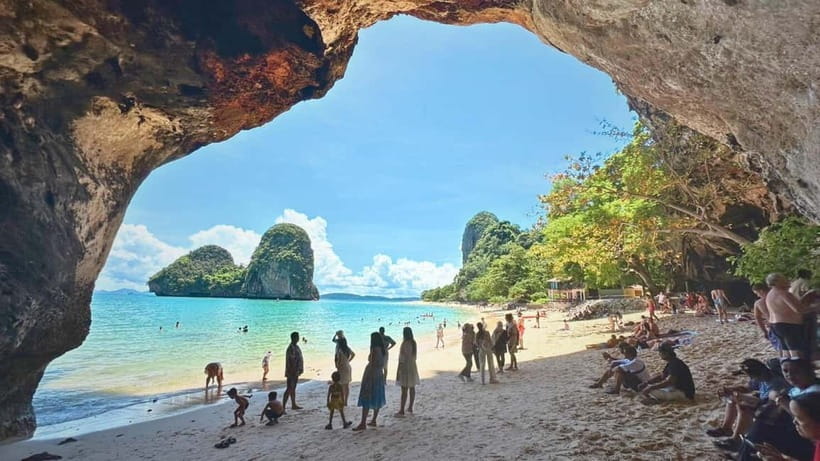 Krabi: 4 Islands Snorkeling Boat Tour - Chicken Island’s Main Event: Swim, Sunbathe, and Keep It Simple