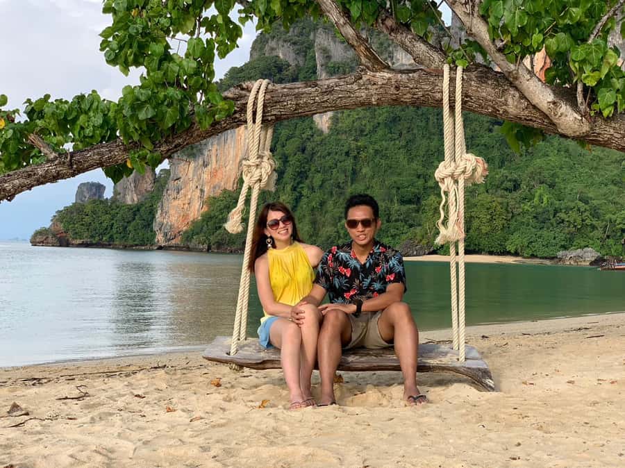 Krabi: Hong Islands Private Longtail Boat Tour - Why Hong Islands feels like a different Krabi day