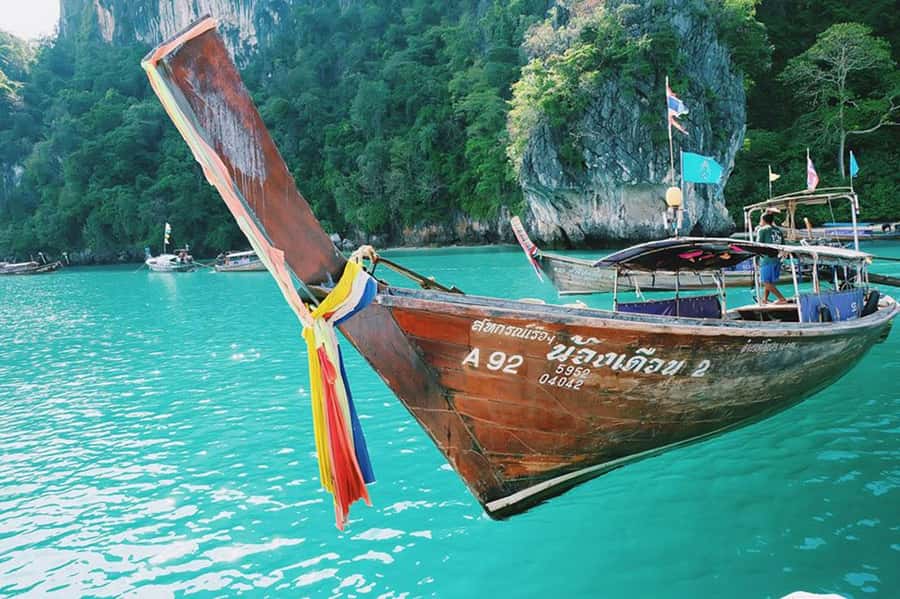 Krabi: Hong Islands Private Longtail Boat Tour - Stop-by-stop: Hong Lagoon, nearby islets, and beach time