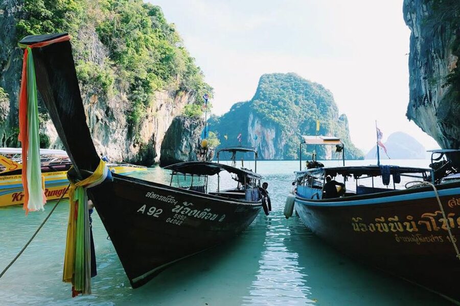 Krabi: Hong Islands Private Longtail Boat Tour - Health and comfort: who should consider a different outing