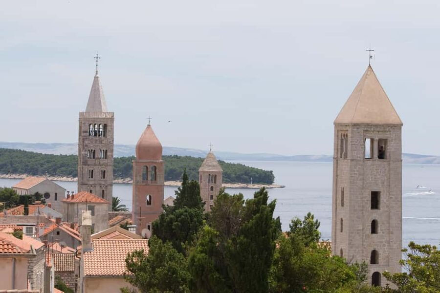 Krk:Rab & Pag Boat Trip with Swimming & City Tour with lunch - Lun on Pag: Ancient Olive Trees and a Local Guide Walk