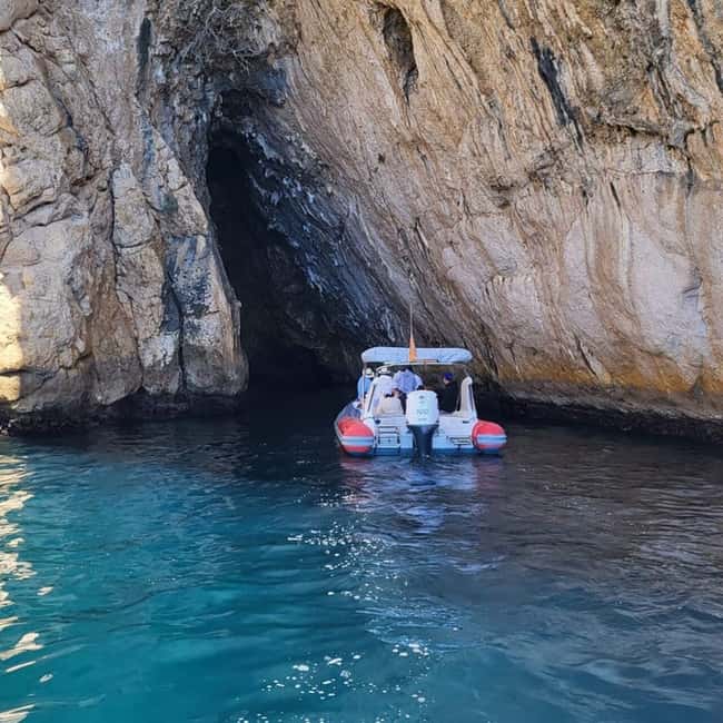 La Ciotat: Calanques Afternoon Boat Tour with Snorkeling - Isle Verte and Figuerolles: the tour’s opening scene-setters