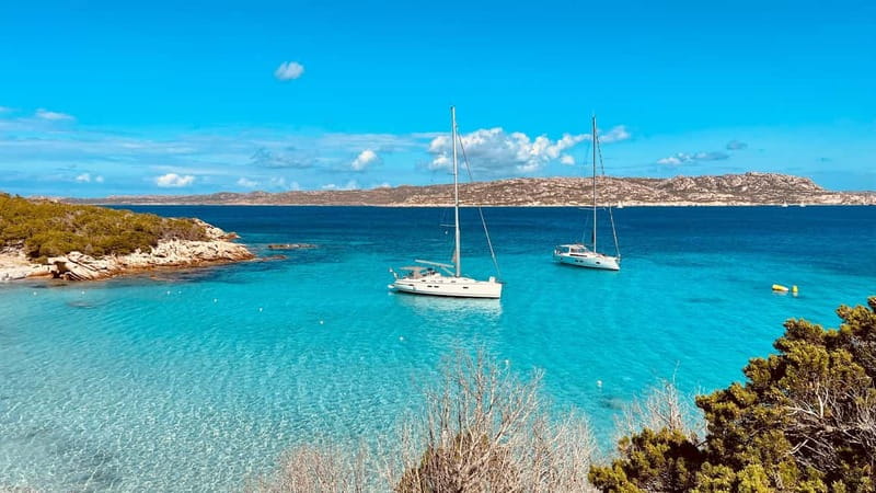 La Maddalena Arcipelago: Sailing boat tour with lunch - Why sail the Maddalena Archipelago instead of doing it by land