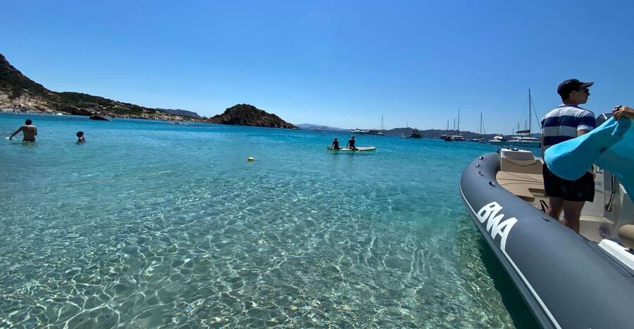 La Maddalena: Caprera,Spargi,Budelli & Santa Maria Boat Tour - Starting from Cannigione: the boat setup and why it matters