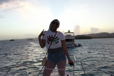 La Parguera Glowing Bioluminescent Bay Boat Tour from San Juan - Appetizers, La Parguera breaks, and the food that makes it feel local
