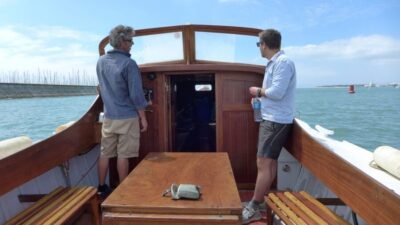 La Rochelle: 1-Hour Boat Tour of the Bay - The boat ride setup: where you meet and what you board