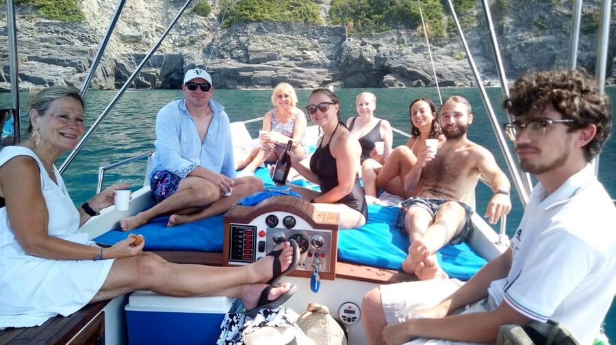 La Spezia: Cinque Terre and Portovenere Full-Day Boat Trip - Seeing Cinque Terre’s five villages from the water