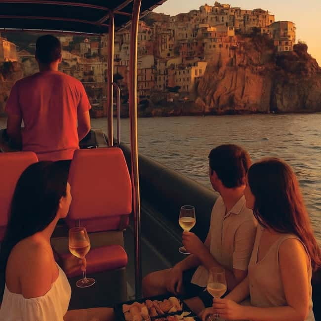 La Spezia: Cinque Terre Sunset Boat Tour with Appetizers - Leaving La Spezia: Portovenere and Church of San Pietro from the sea