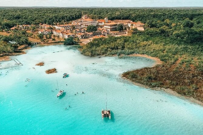 Lagoon of 7 colors from Costa Maya - Boat Tour and transportation - Bird Island and Isla de los Pájaros: where the photos come from
