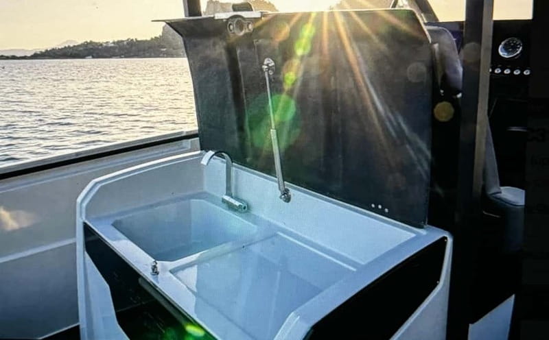 Lake Como Boat tour share- prosecco and winter cover - Who Should Book This Lake Como Boat Tour?