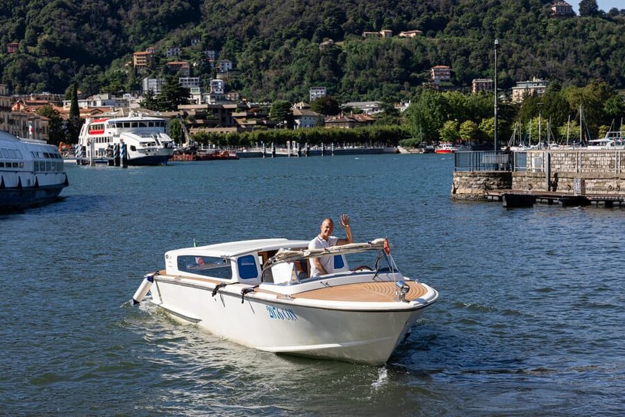 Lake Como: Exclusive Boat Tour - Getting on the water: Sant’Agostino Pier logistics that actually matter